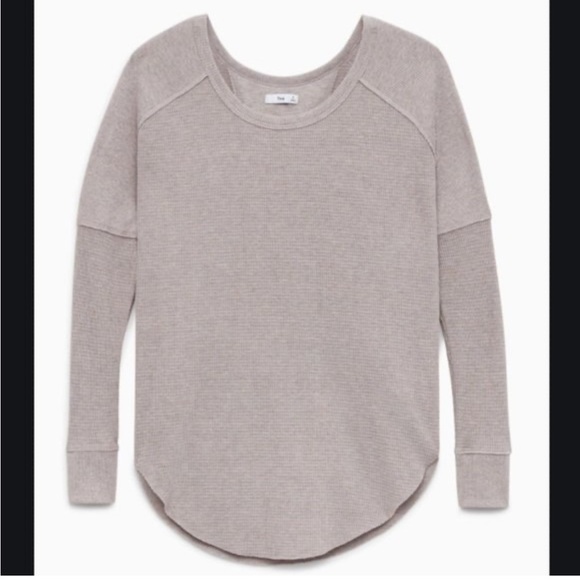 SOLD Aritzia TNA Alder Thermal Long Sleeve size small - Picture 2 of 10